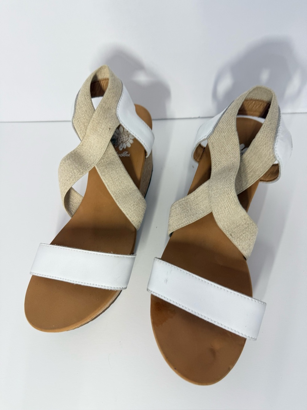 Yellow Box Abbylee wedge sandals w/crisscross elastic Size 7